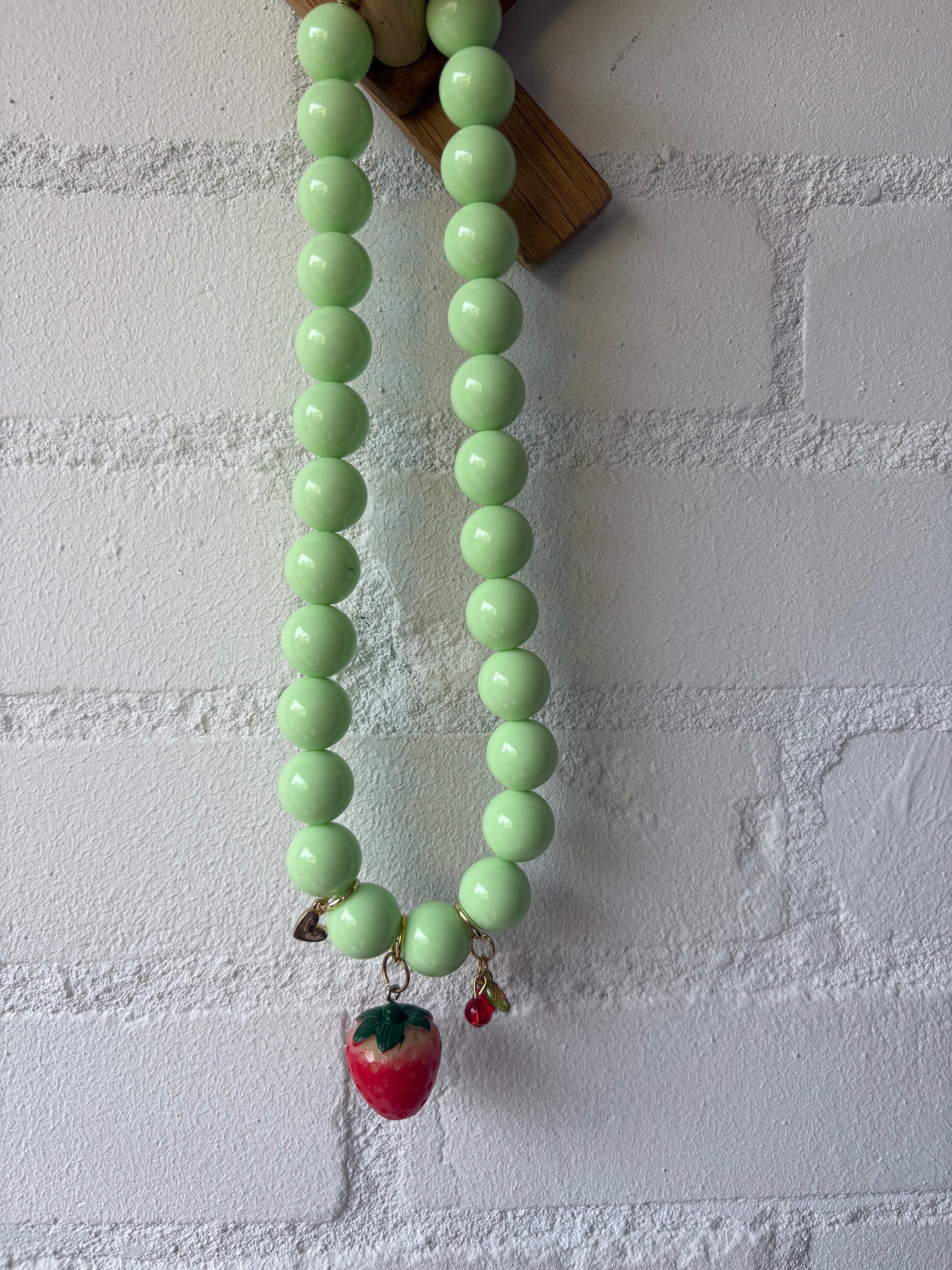 Kralenketting met bedels